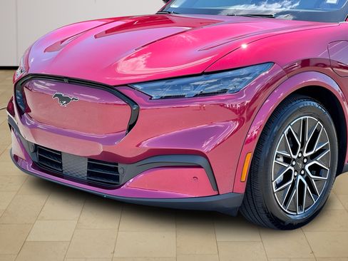 Certified 2025 Ford Mustang Mach-E Premium AWD/4WD image 37