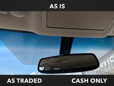 Used 2015 Nissan Pathfinder Platinum FWD image 12
