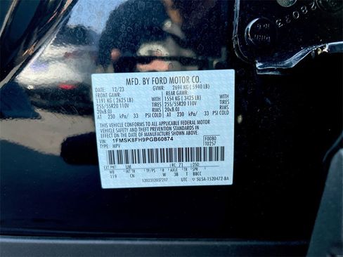 Used 2023 Ford Explorer Limited image 28