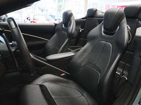 Used 2024 Ferrari Roma Spider RWD image 24
