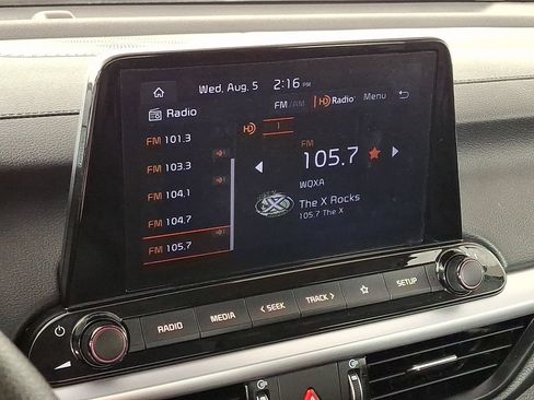 Used 2023 Kia Forte LXS w/ LXS Technology Package FWD image 3