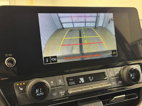 Used 2024 Toyota Grand Highlander XLE image 39