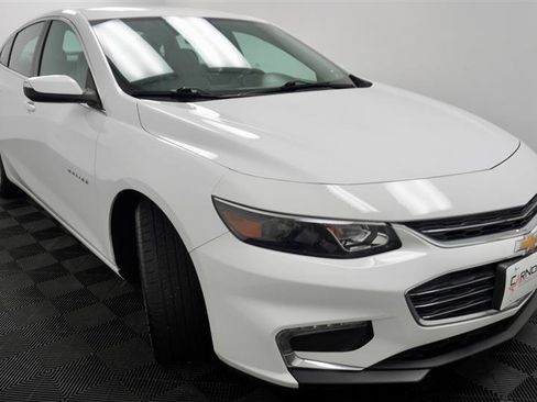 Used 2018 Chevrolet Malibu LT image 10