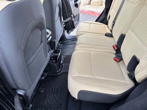 Used 2020 Jeep Wrangler Unlimited Sport image 22