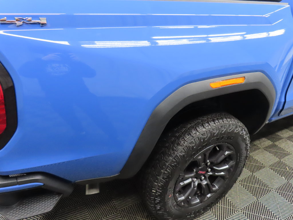 Used 2025 GMC Canyon Elevation AWD/4WD image 28