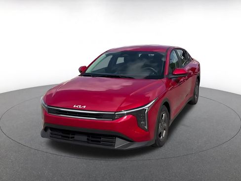 Used 2025 Kia K4 FWD image 4
