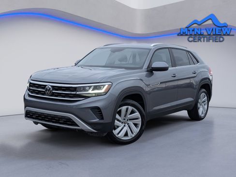 Used 2023 Volkswagen Atlas Cross Sport SE image 2