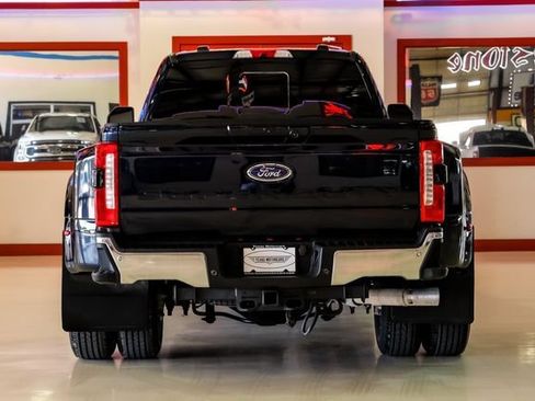 Used 2023 Ford F350 Lariat w/ Lariat Ultimate Package AWD/4WD image 12