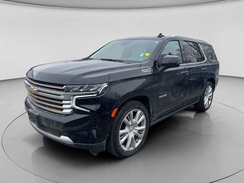 Used 2024 Chevrolet Tahoe High Country image 2