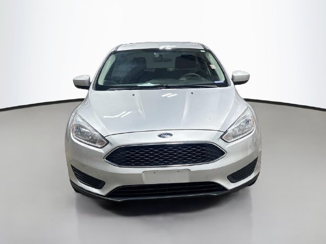 Used 2018 Ford Focus SE FWD image 3