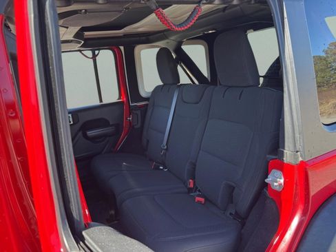 Used 2021 Jeep Wrangler Unlimited Sport image 33