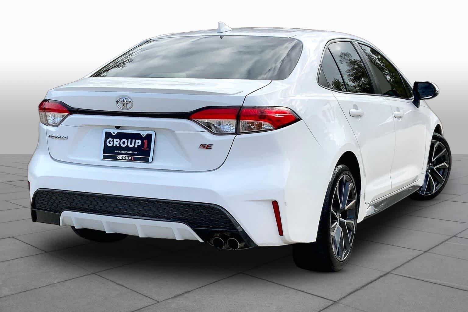 Used 2021 Toyota Corolla SE FWD image 12