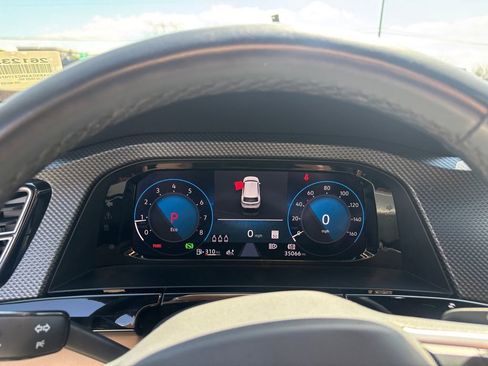 Used 2024 Volkswagen Atlas Cross Sport SEL R-Line image 18