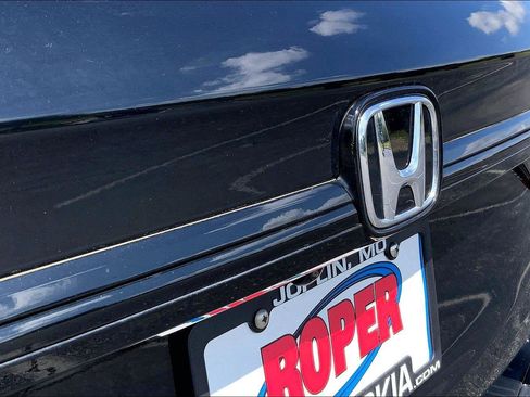 Used 2025 Honda Odyssey EX-L image 32