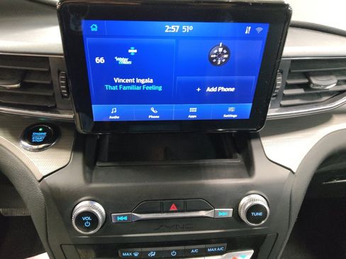 Used 2020 Ford Explorer XLT w/ Equipment Group 202A image 25