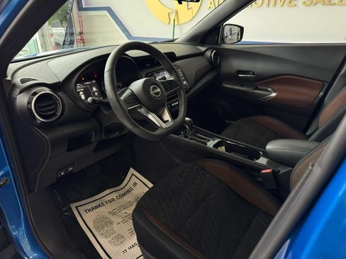 Used 2023 Nissan Kicks SR FWD image 22