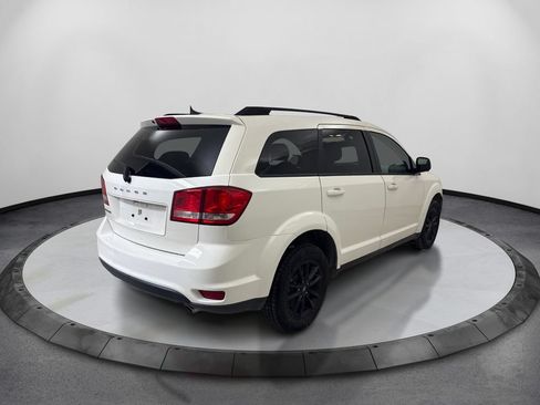 Used 2019 Dodge Journey SE w/ Connectivity Group FWD image 5