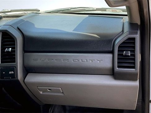 Certified 2019 Ford F350 XL w/ Power Equipment Group image 15