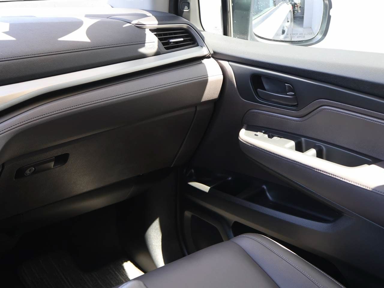 Used 2024 Honda Odyssey EX-L image 17