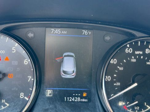 Used 2021 Nissan Rogue Sport S image 32