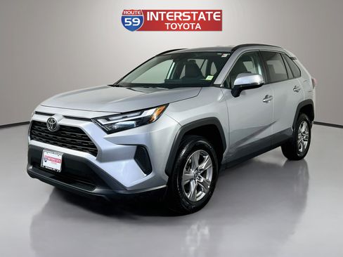 Certified 2024 Toyota RAV4 XLE FWD image 3