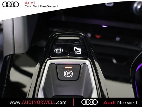 Certified 2025 Audi Q5 Premium Plus w/ Premium Plus AWD/4WD image 5