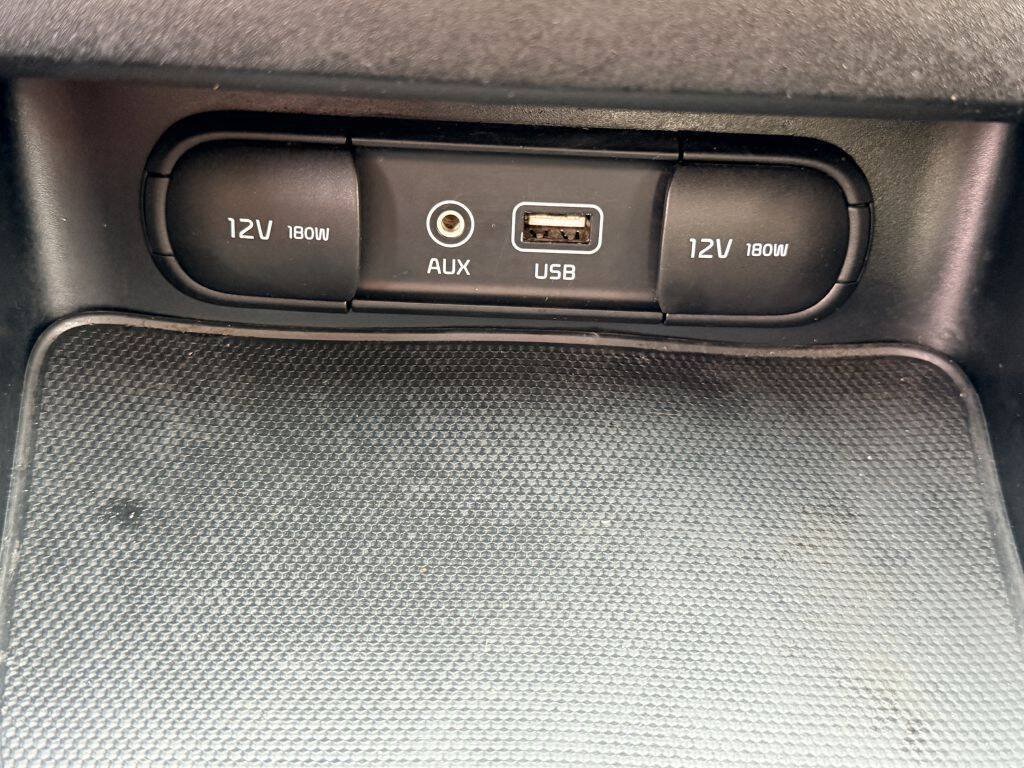 Used 2021 Kia Forte LXS FWD image 18