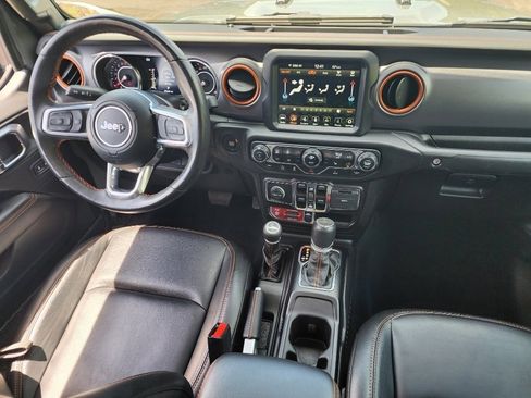 Used 2022 Jeep Gladiator Mojave w/ Cold Weather Group image 31