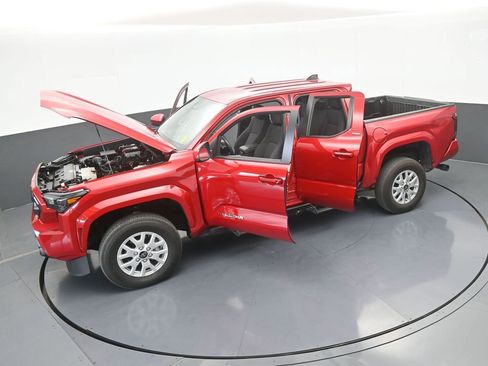 Used 2025 Toyota Tacoma SR5 image 67