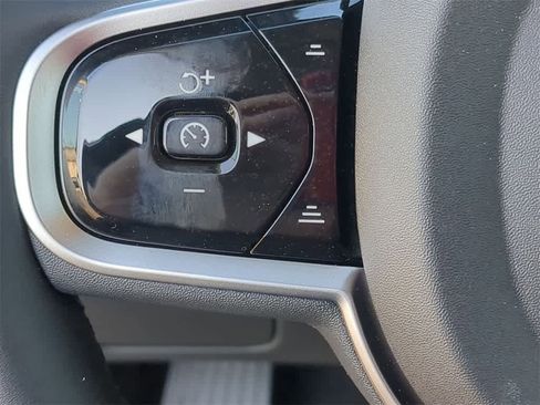 New 2026 Volvo XC90 B6 Plus w/ Protection Package Premier image 22