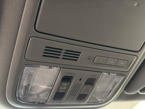 Used 2016 Honda Odyssey EX-L image 21
