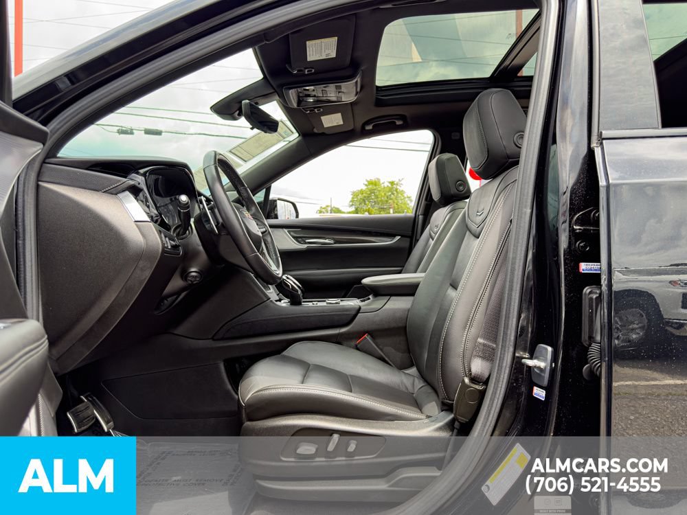 Used 2024 Cadillac XT6 Sport w/ LPO, Onyx Lite Package AWD/4WD image 16