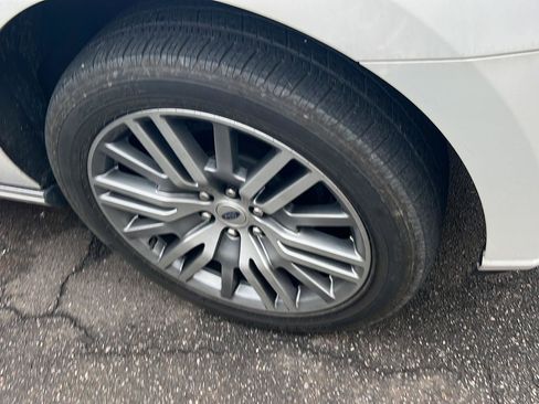 Certified 2023 Ford Expedition Platinum image 7