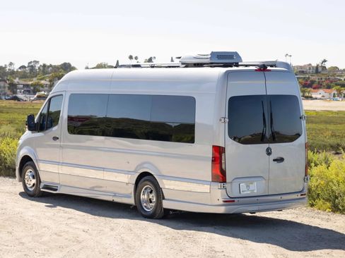 Used 2019 Mercedes-Benz Sprinter 170 image 12