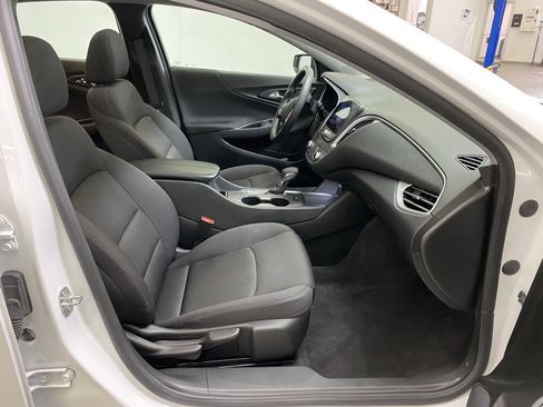 Used 2023 Chevrolet Malibu LT image 21