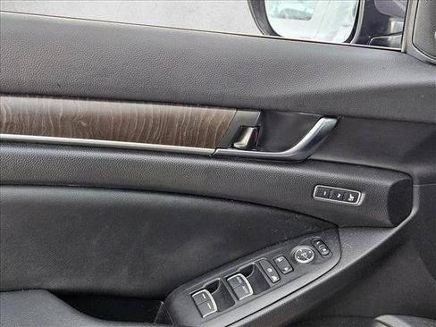 Used 2022 Honda Accord EX-L image 9
