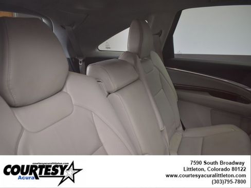 Used 2017 Acura MDX SH-AWD image 26