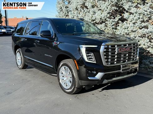 Used 2025 GMC Yukon XL Denali w/ LPO, Floor Liner Package image 13