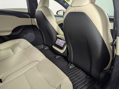 Used 2022 Tesla Model S Plaid image 31