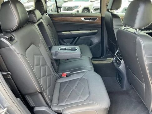 Used 2025 Volkswagen Atlas SE AWD/4WD image 22