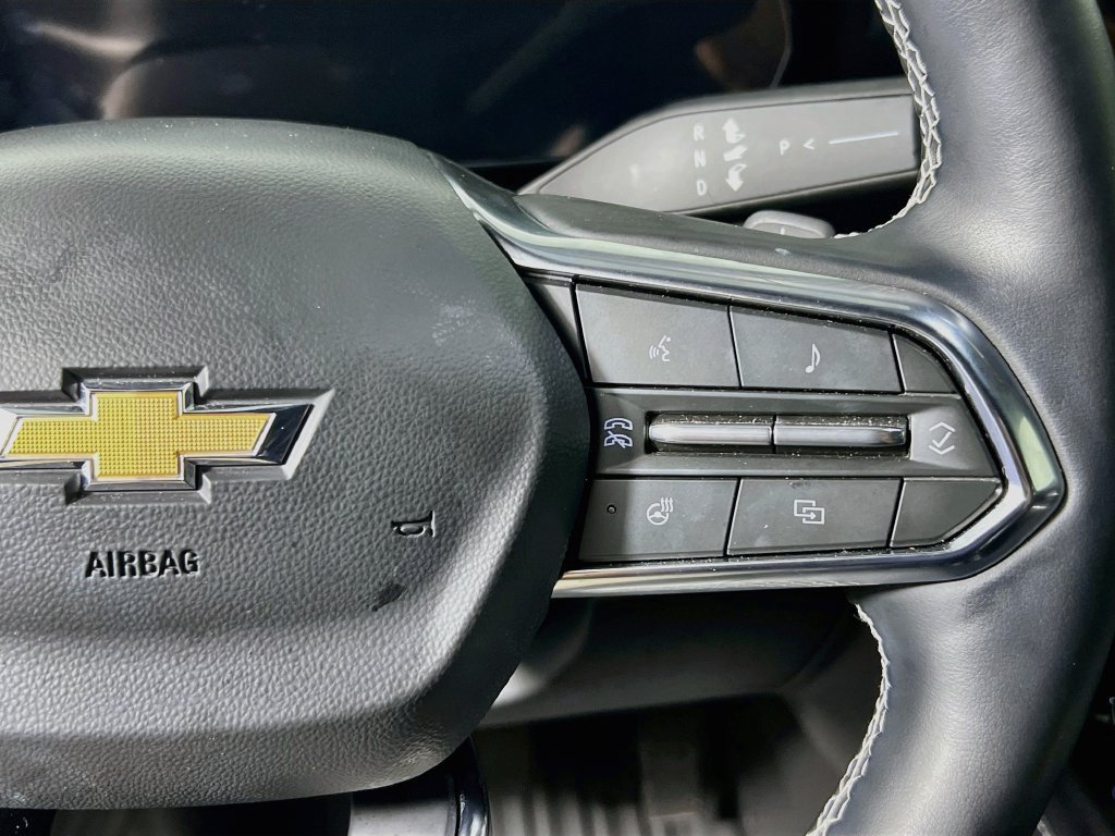 Used 2026 Chevrolet Traverse LT FWD image 19