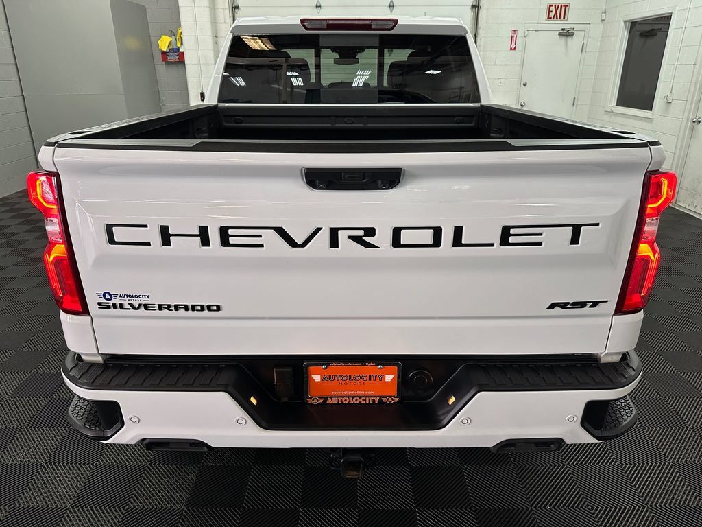 Used 2025 Chevrolet Silverado 1500 RST AWD/4WD image 8