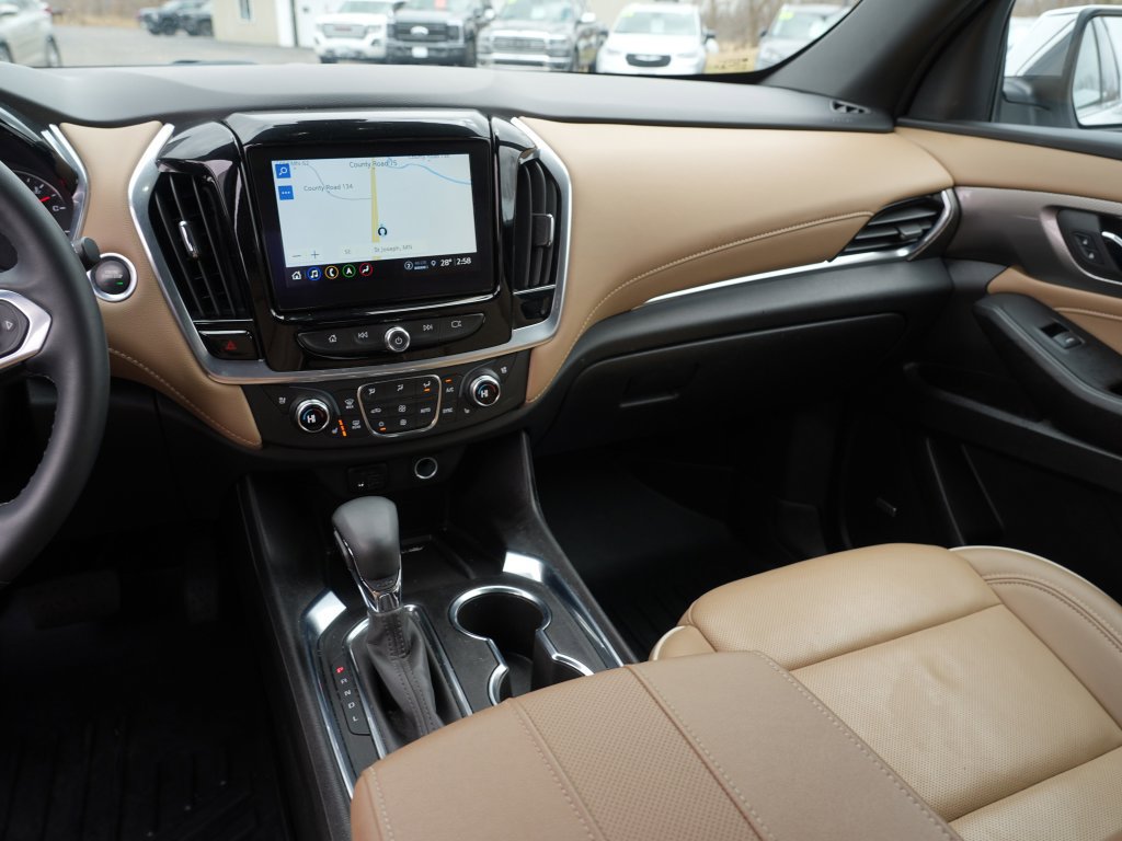 Used 2023 Chevrolet Traverse Premier AWD/4WD image 22