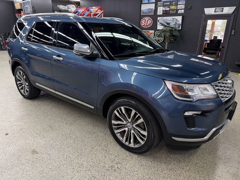Used 2019 Ford Explorer Platinum AWD/4WD image 7