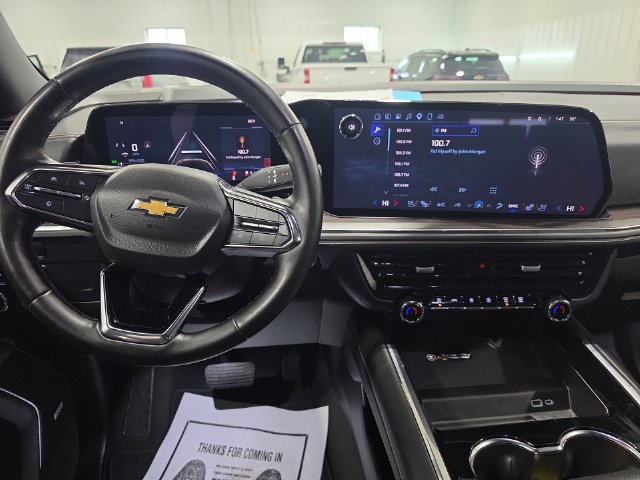 Used 2025 Chevrolet Tahoe Premier AWD/4WD image 10