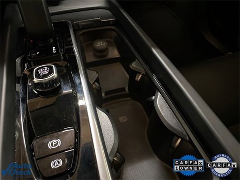 Used 2025 Volvo XC60 B5 Core image 47