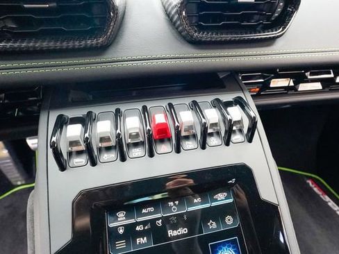 Used 2021 Lamborghini Huracan EVO RWD image 67