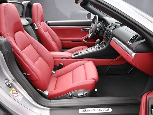 Used 2024 Porsche 718 Boxster GTS image 23