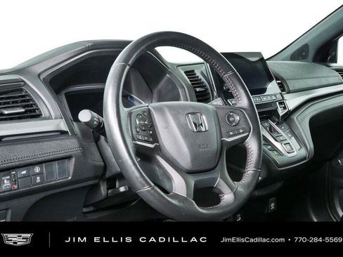 Used 2024 Honda Odyssey Sport image 4