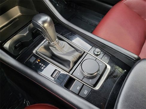 Used 2024 MAZDA MAZDA3 s image 14